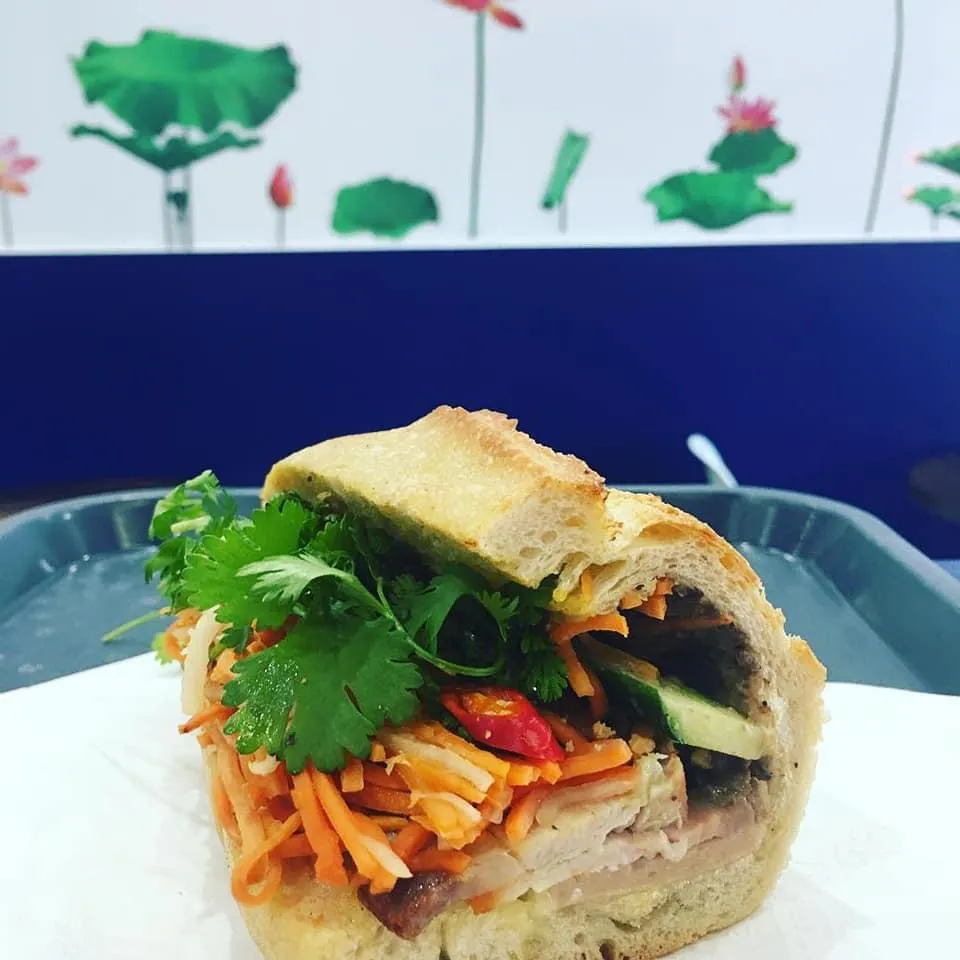Banh Mi GA Nuong Poulet Citronnelle Et Riz Nature